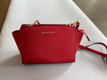 MICHAEL KORS 레드 숄더백