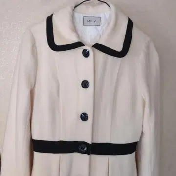 가격 인하했습니다 MILK A라인 코트