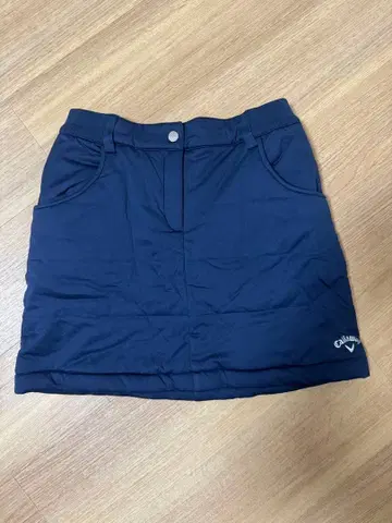새상품급 Callaway 여성용 스커트 M 네이비