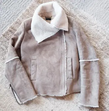 BENETTON 페이크 무스탕 자켓 베이지