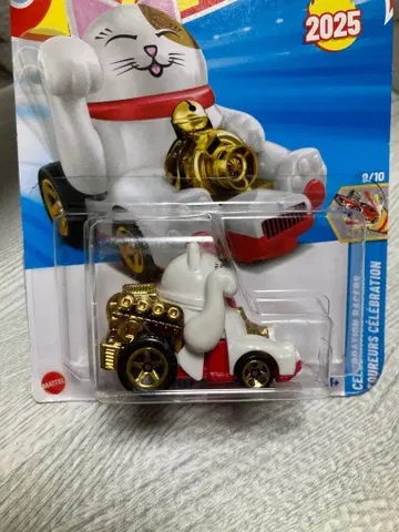 575 마네키네코 Hot Wheels Feline Lucky 2025