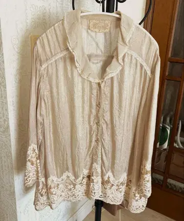 수입 로사 실크 혼방 레이스 긴팔 블라우스