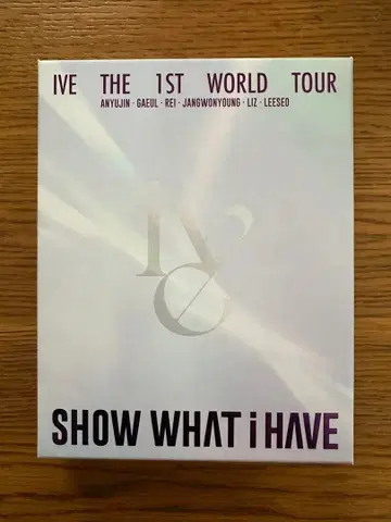 IVE 1ST WORLD TOUR SHOW WHAT i HAVE