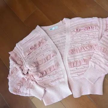 ZARA 프릴 달린 핑크 가디건