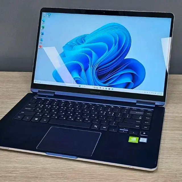 삼성 노트북 펜S 15인치 i7 16G 256G 회전 터치 노트북