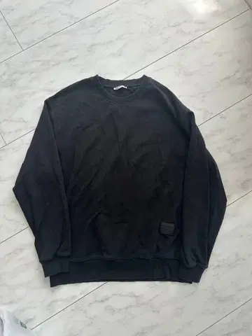 ZARA 크루넥 맨투맨