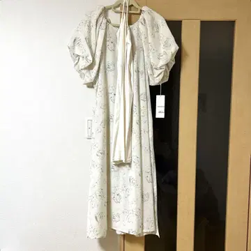 릴리 브라운 꽃무늬 원피스