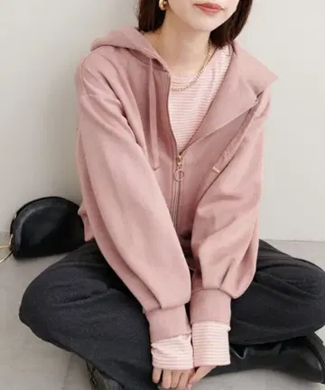 핑크 후드 부착 후드 맨투맨