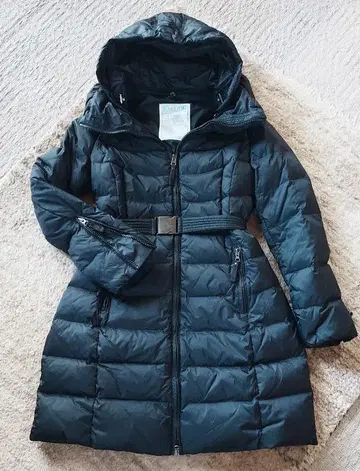 BENETTON 후드 부착 다운 코트 블랙 스타일리시