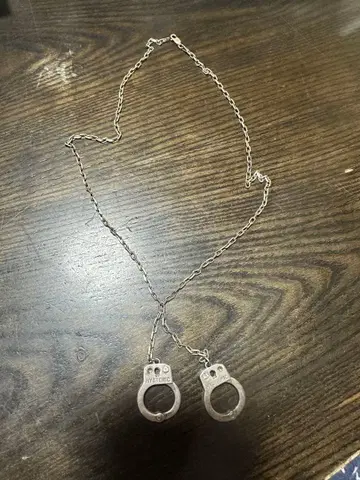 HYSTERIC 수갑 모티브 목걸이 SV925