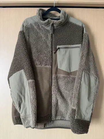 UNIQLO 엔지니어드 가먼츠 플리스 자켓 베이지