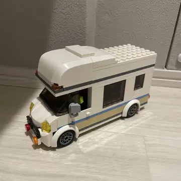 LEGO 캠핑카 미니 피규어 포함