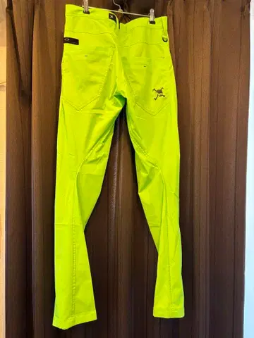OAKLEY 퍼포먼스 핏 팬츠 형광 그린