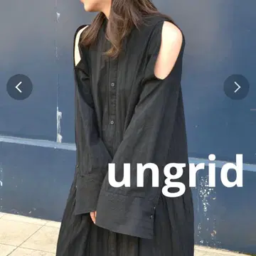 [ 새상품급 ] ungrid 숄더 슬릿 스탠드 카라 셔츠 원피스