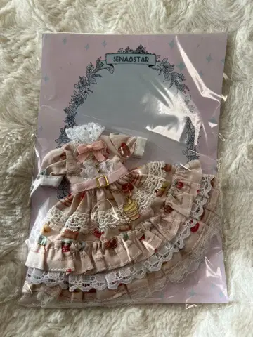 2. 핸드메이드 작가님 22cm 리카짱 사이즈 인형 의류