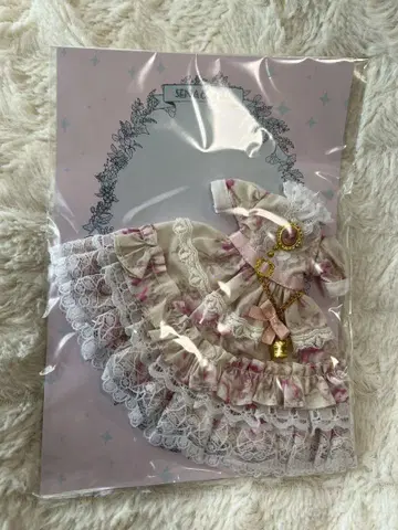 3. 핸드메이드 작가님 22cm 리카짱 사이즈 인형 의류