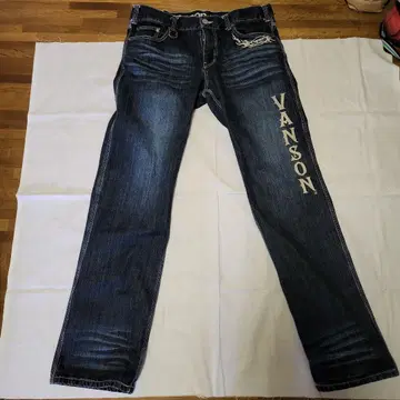 VANSON 프레임 자수 데님 팬츠