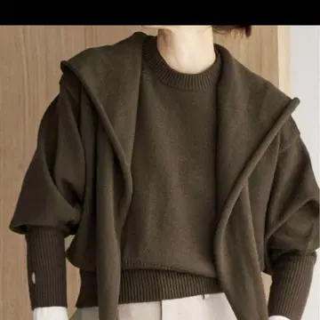 컨디션 최상 plage 플라주 JANE SMITH 니트 풀오버 M 사이즈