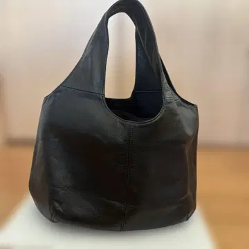 새상품급 파피요네 토끼 백 블랙 핸드백