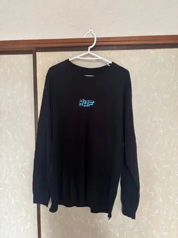 HUF 긴팔 T셔츠 블랙