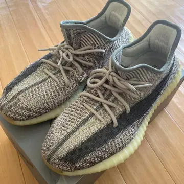 주말 특가 Yeezy Boost 350 V2 그레이/블랙/화이트