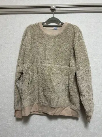 champion 베이지 플리스 자켓 크루넥