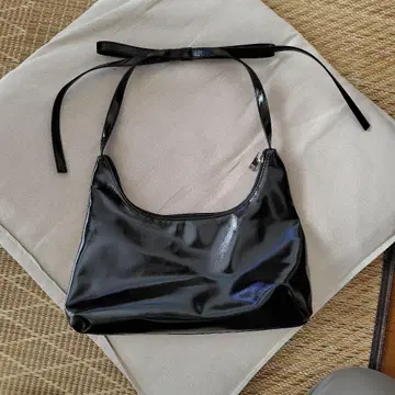 하프문 리본 BAG