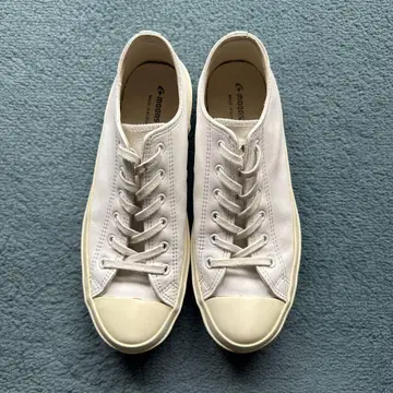 MOONSTAR 화이트 가죽 스니커즈 24cm