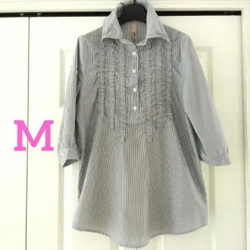 M 사이즈 스트라이프 패턴 프릴 셔츠