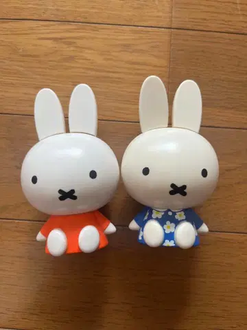 미피 캡슐 캐릭터 꽃무늬 오렌지