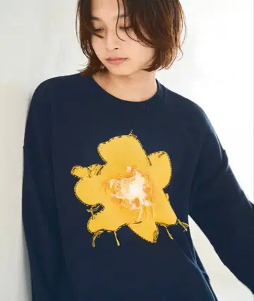 Camphor wood 인사이드 아웃 인터샤 플라워 모티브 니트 M