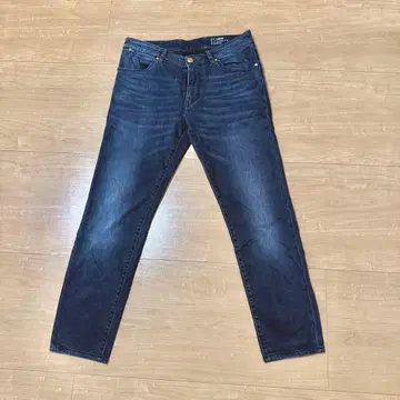 새상품급! PT DENIM SWING 블랙 데님 사이즈 31