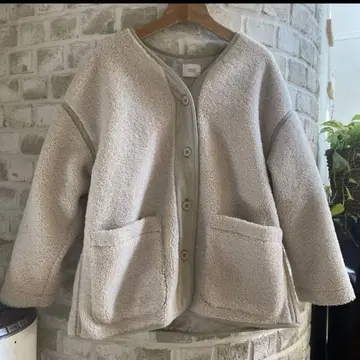로리즈팜 페이크 무스탕 보아 코트