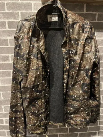 Montley No.Three 카모플라쥬 별 패턴 나일론 자켓
