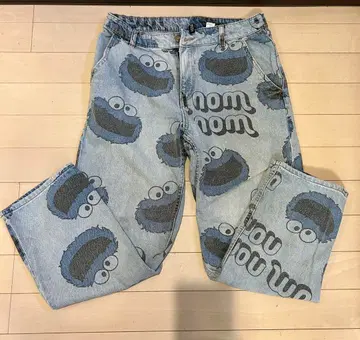 H&M Divided 쿠키 몬스터 데님