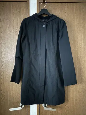 새상품급 INDIVI 인디비 후드 부착 블랙 롱 코트
