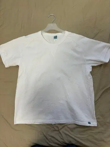 Good On (굿온) 화이트 티셔츠 심플 무지