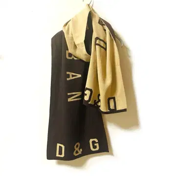 컨디션 최상 D&G 돌체&가바나 로고 머플러 리버서블 남녀 공용