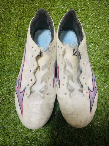 Mizuno Alpha Elite 축구화