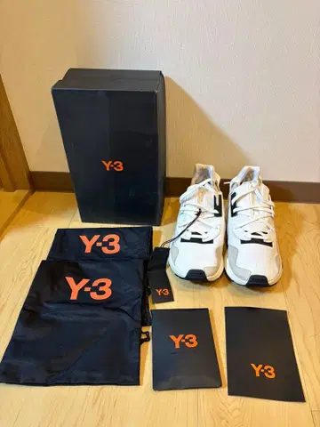 Y-3 ZXTORSION 레이스업 로우컷 스니커즈 27cm 화이트