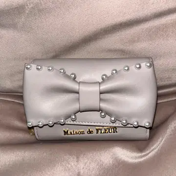 Maison de FLEUR 리본 3단 폴더형 지갑