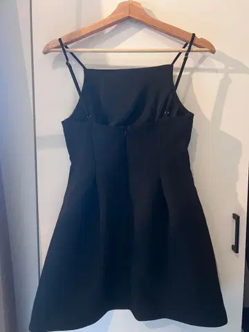블랙 슬리브리스 미니 원피스 XS ZARA