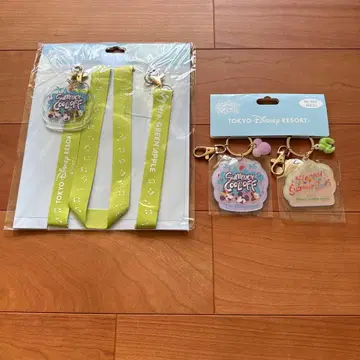 도쿄 디즈니 리조트 Mrs. GREEN APPLE 키체인 스트랩