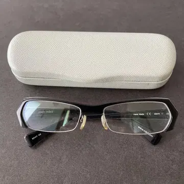 알란 미클리 블랙 안경 케이스 포함