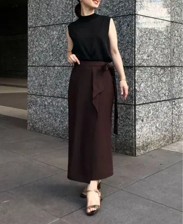 새상품급 띠어리 럭스 스커트 Canyon Alie 브라운 38
