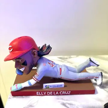 보블헤드 ELLY DE LA CRUZ