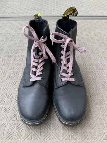 Dr.Martens 닥터마틴 소프트 가죽 부츠 UK6