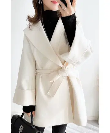 노스탤지어 빅 칼라 가운 코트