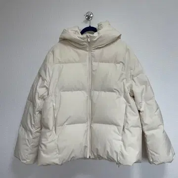 UNIQLO XL 화이트 다운 자켓