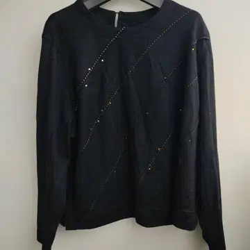 트로와 엉 상크 울 100% 큐빅 장식 상의